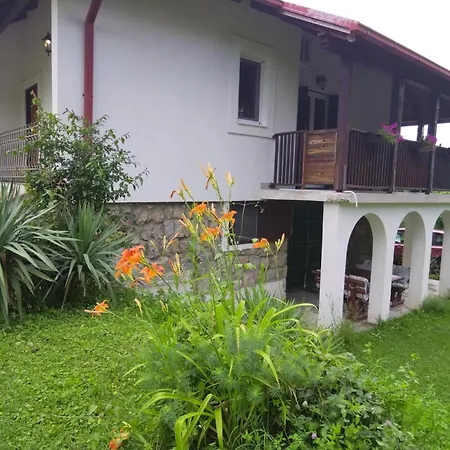 Dunavski Konaci * Brestovik